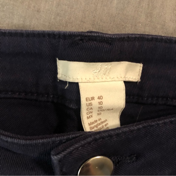 High waisted shorts - navy blue size 10 H&M - Picture 3 of 3